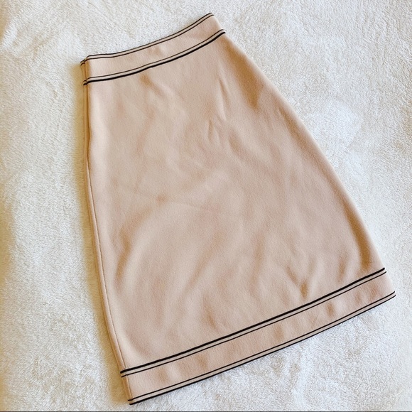 NWT Authentic Gucci Fine Wool Needle Stitch Skirt​ - Picture 3 of 8